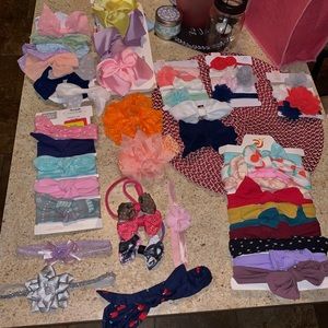 Baby/toddler girl bows lot